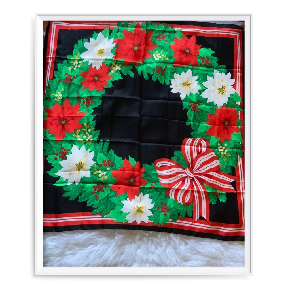 🌼Avon Vintage Wreath Scarf🌼